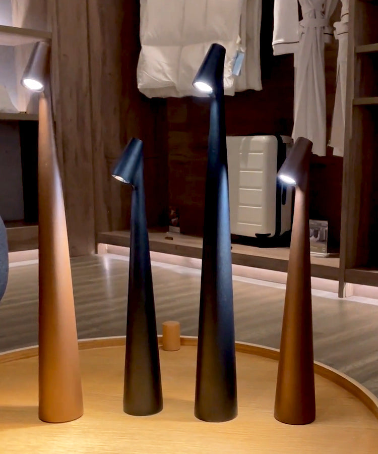 Sculpting Table Lamp