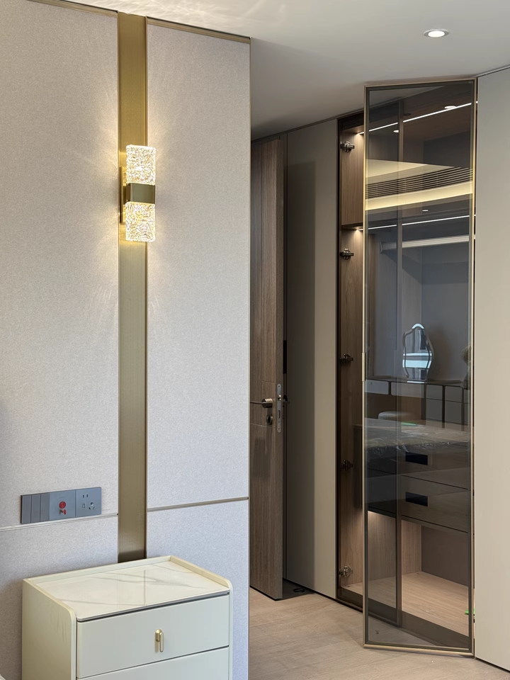 Crystal Wall Light